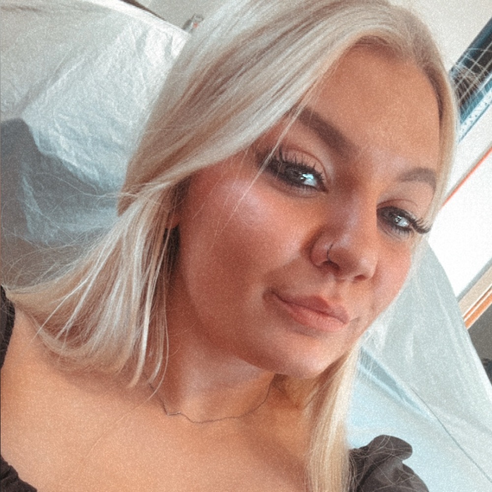 Meet your Posher, Aimee